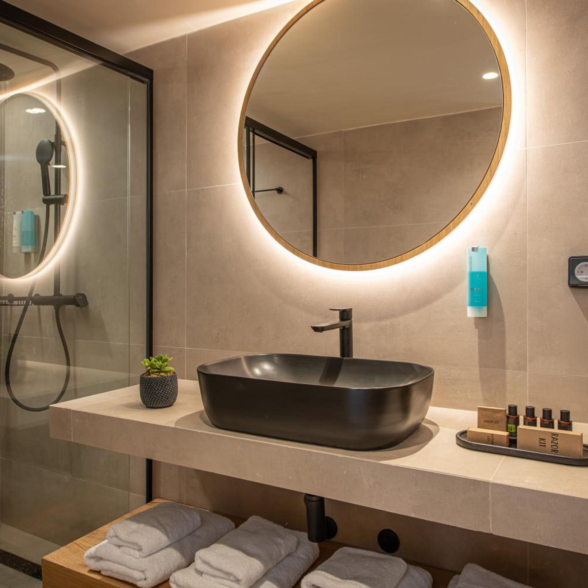 Double Room Superior, Indigo Suites Collection 8/9
