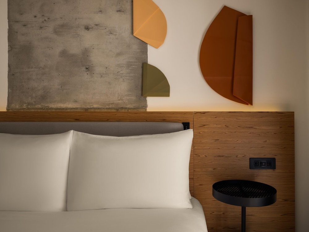 Hotel 38 New York City, Tapestry Collection by Hilton 24/52