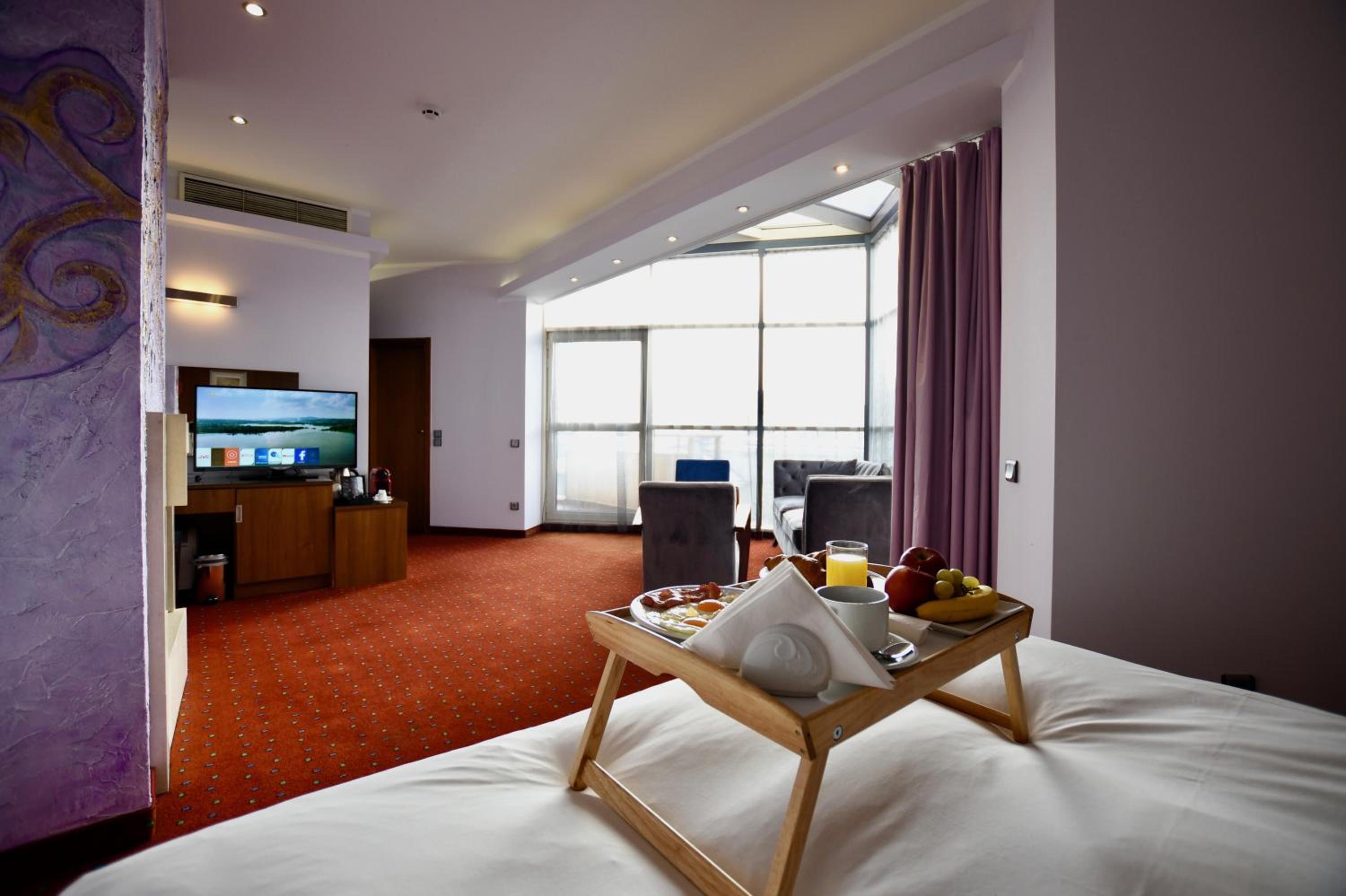 ART'OTEL 14/55