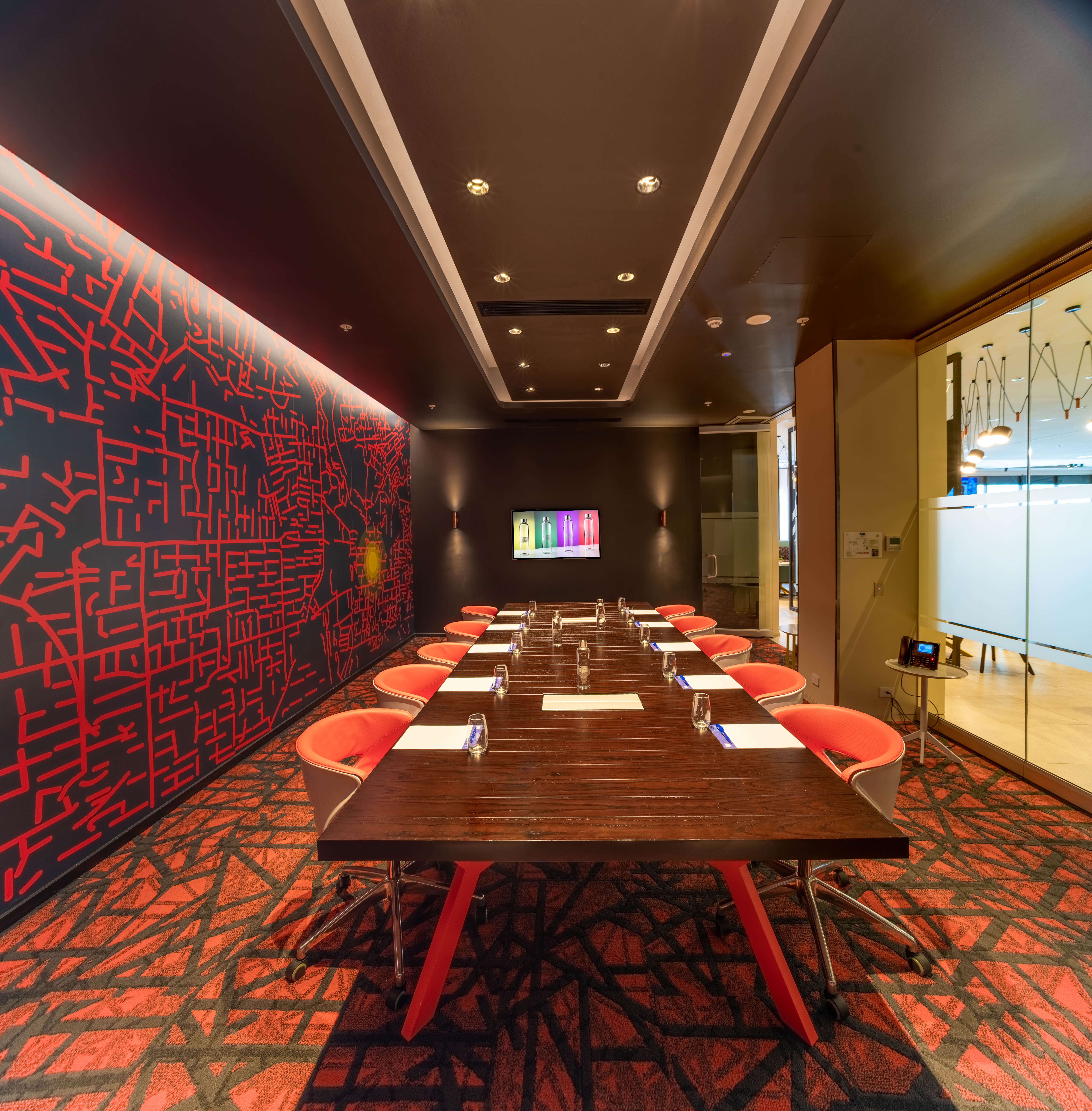 HOLIDAY INN EXPRESS ADELAIDE CITY CENTRE 55/63