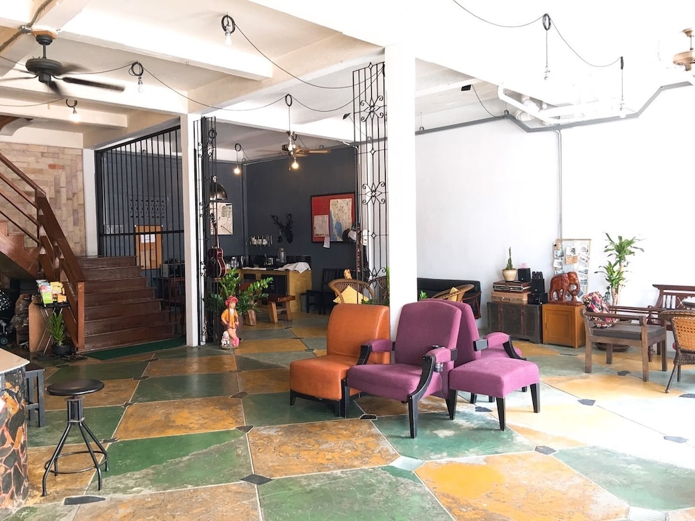 Sri Trang Hotel 20/25
