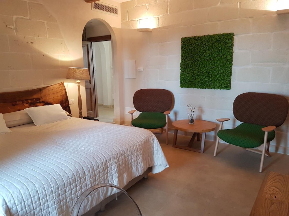 Le Scuderie - Castello Monaci 7/50