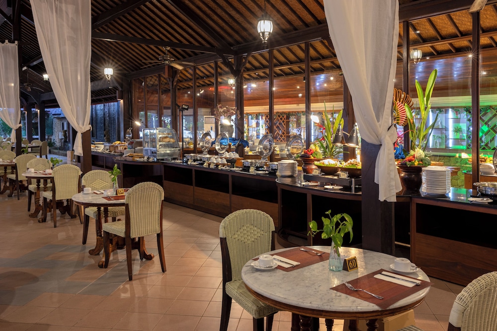 Bali Tropic Resort And Spa 56/72