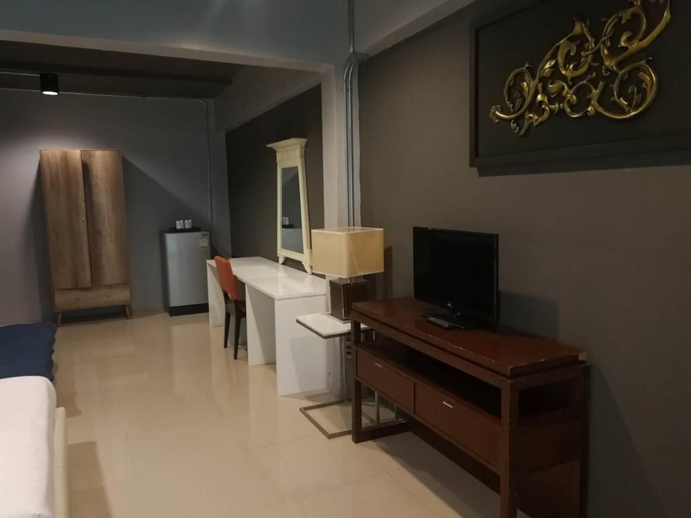 Lobby at Loft 21 Apartment Romklao, BANGKOK