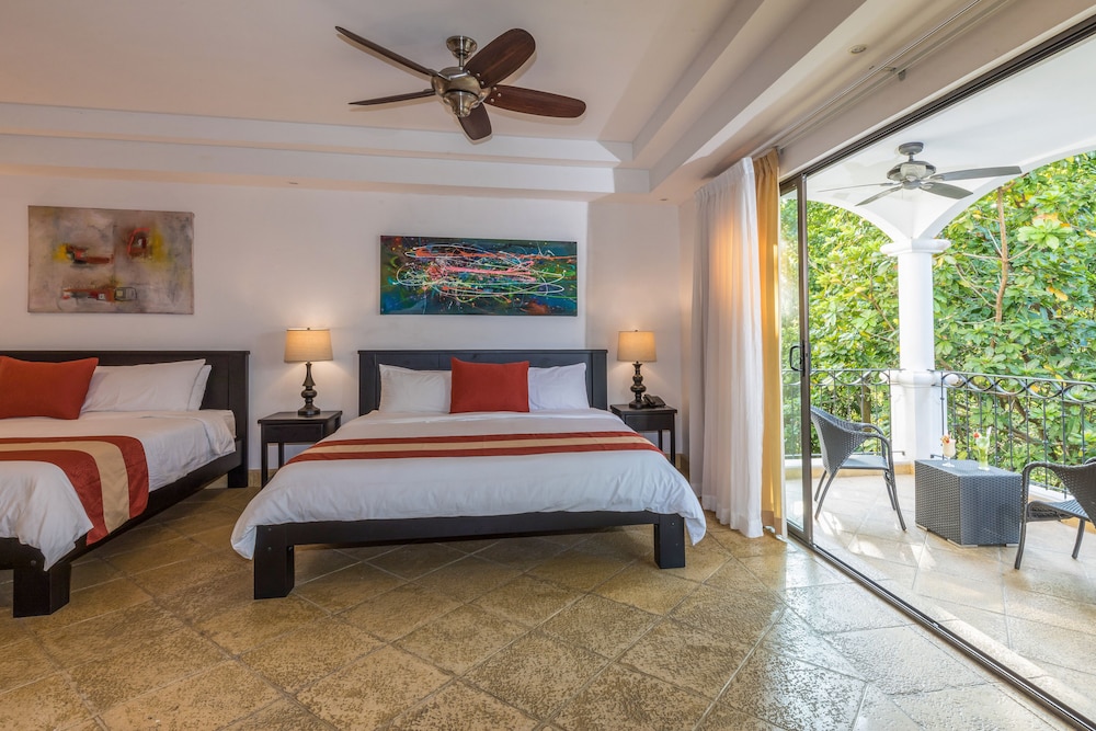 Shana By The Beach Manuel Antonio 30/74