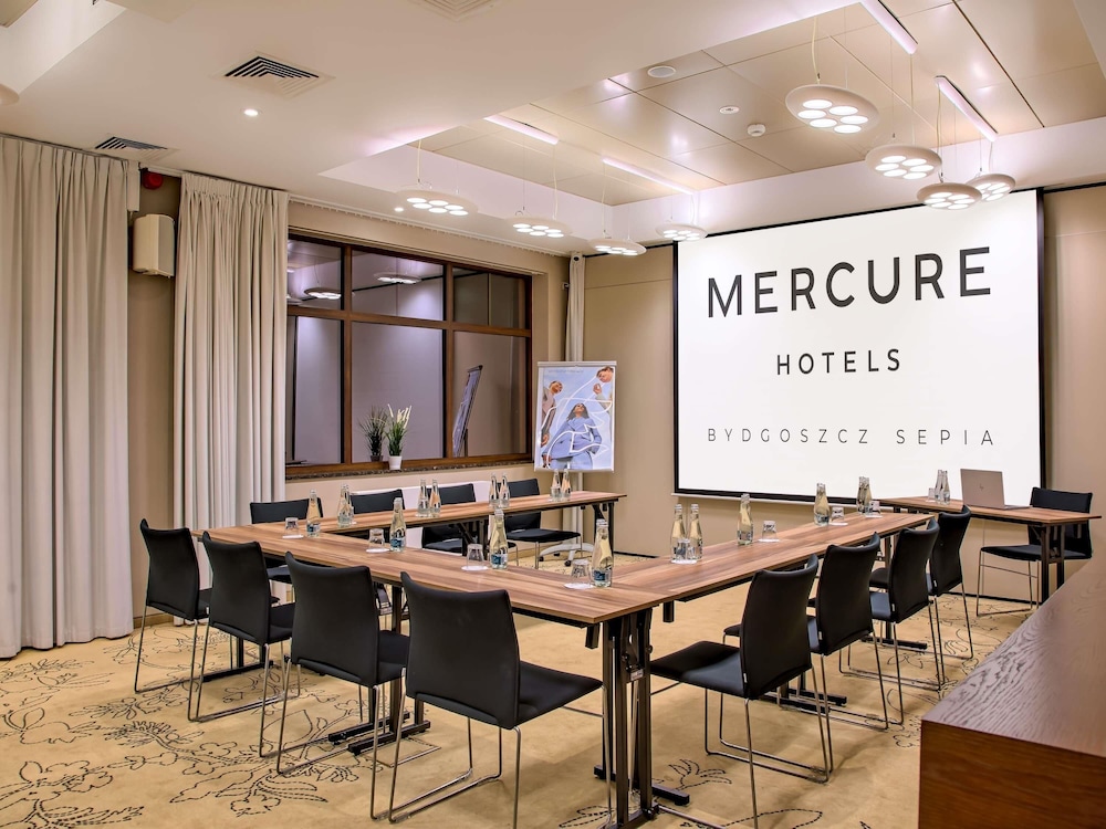 Mercure Bydgoszcz Sepia 39/47
