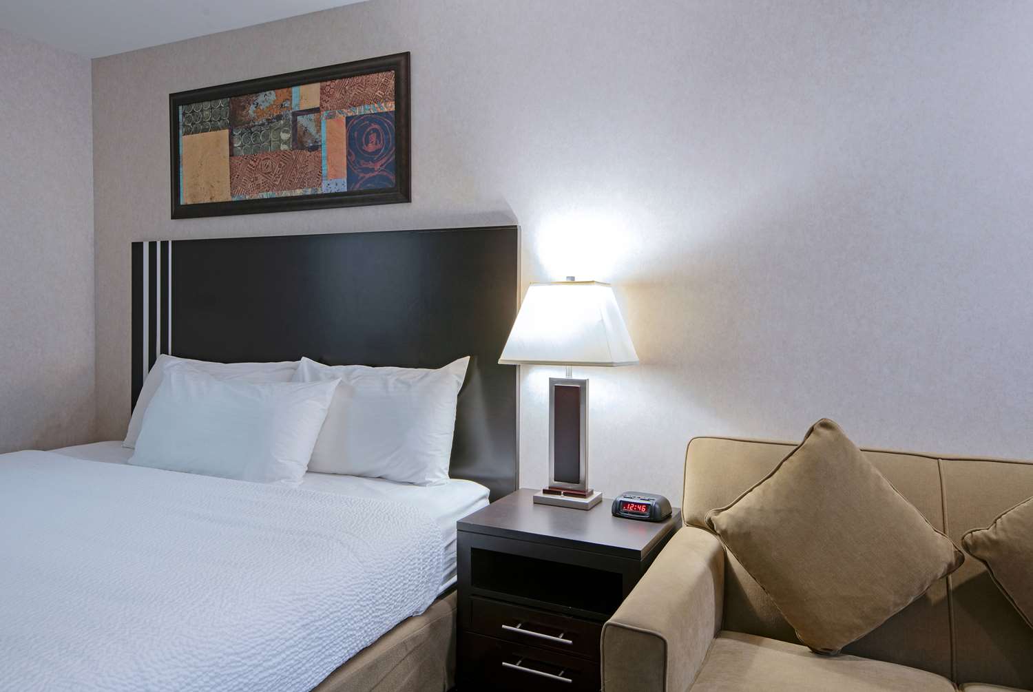 Travelodge By Wyndham Kamloops Mountview 35/69