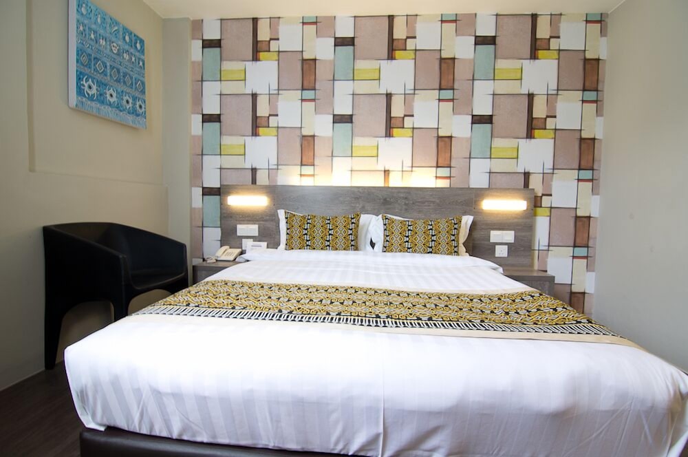 Ajang Hotel 16/48