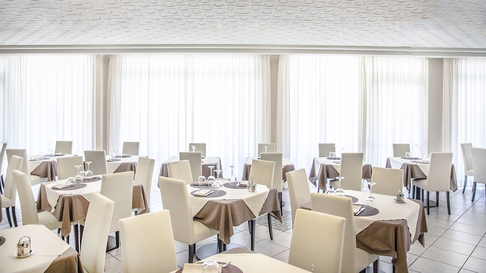Allorologio Hotel 42/46