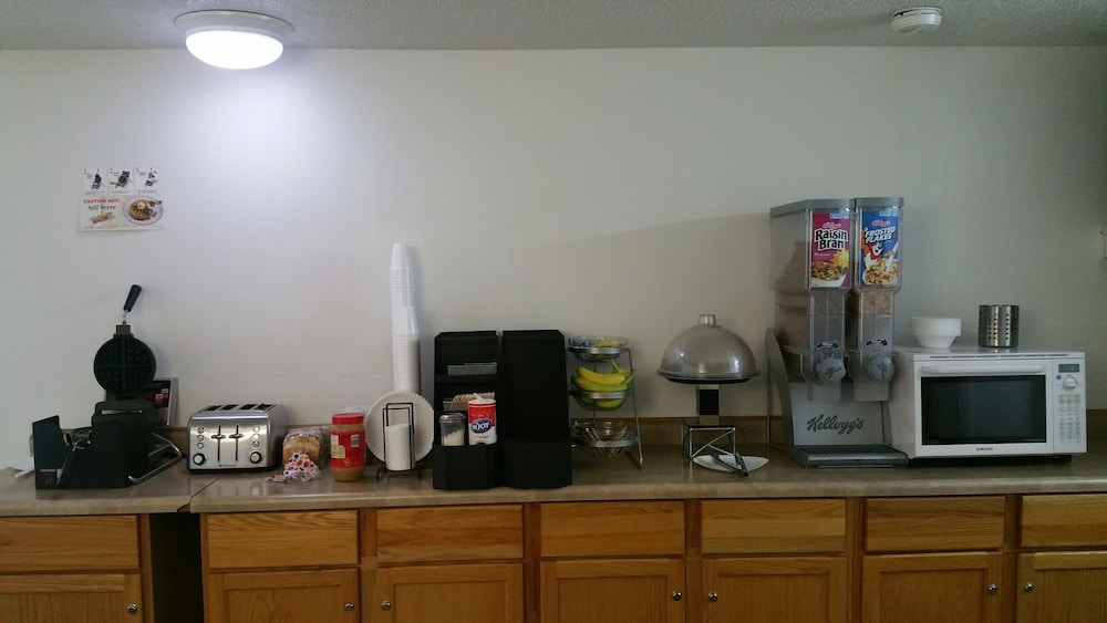 Americas Best Value Inn Lincoln 24/34