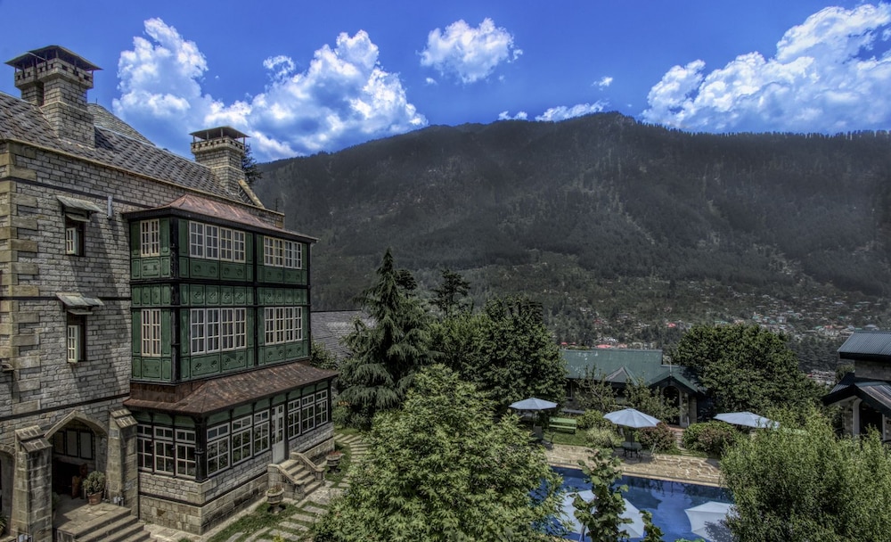 THE HIMALAYAN RESORT AND SPA photo4