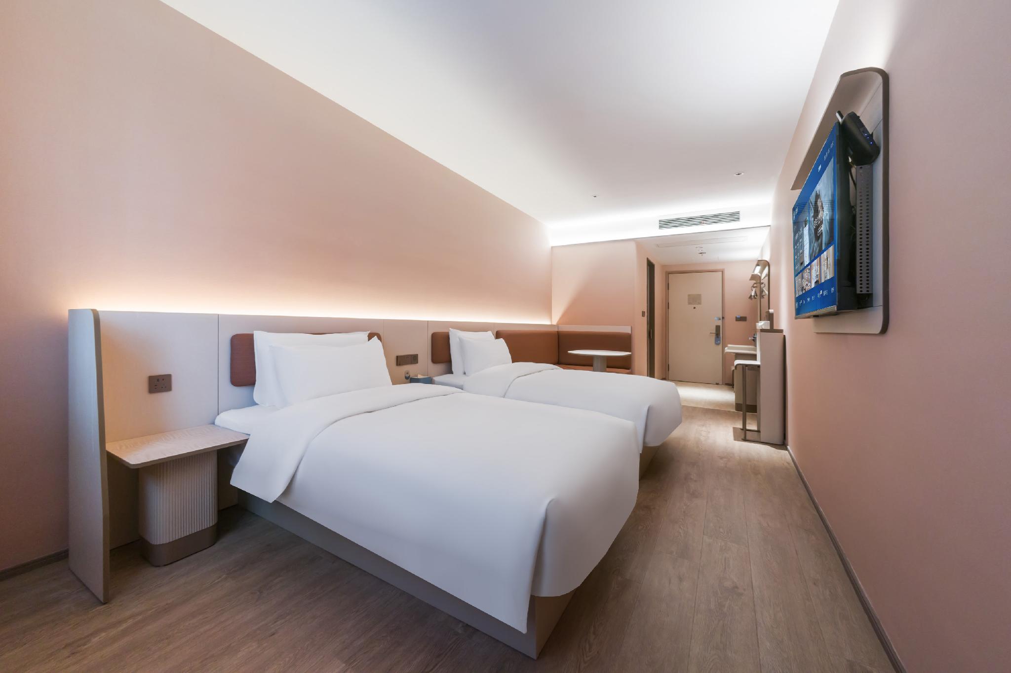 Business, Twin Beds