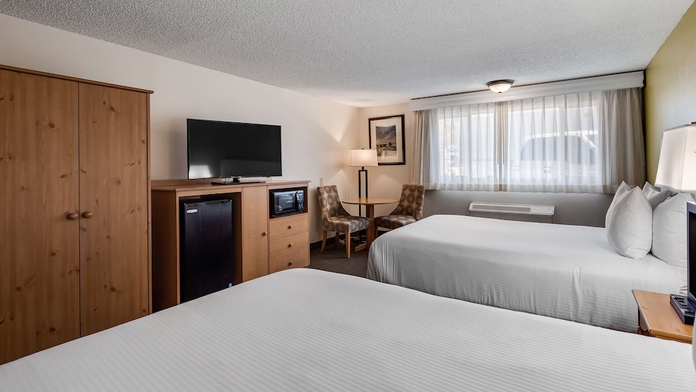 Best Western Hi-Desert Inn 19/37