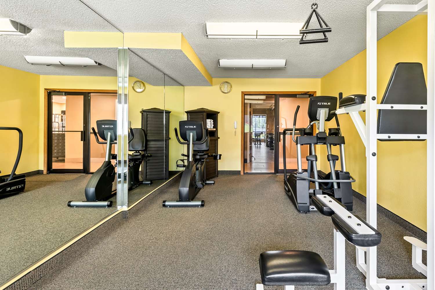 Best Western Baraboo Inn 17/32