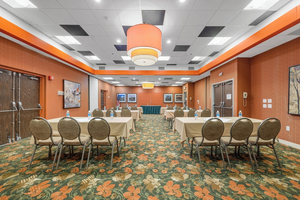 Forest Park Hotel 21/25