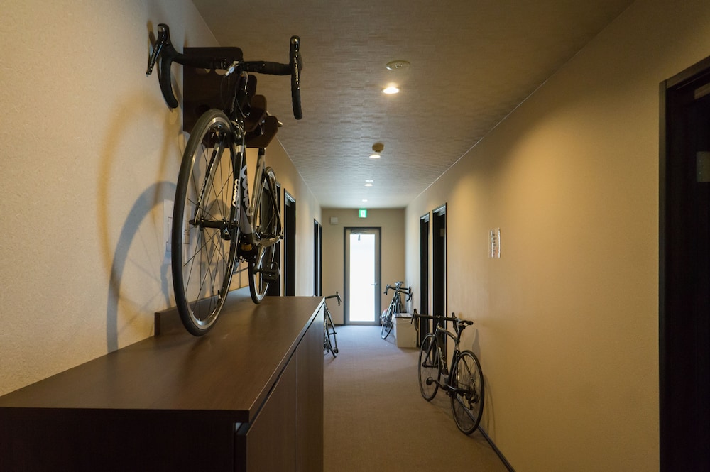 Fujitaya Bnb 31/50