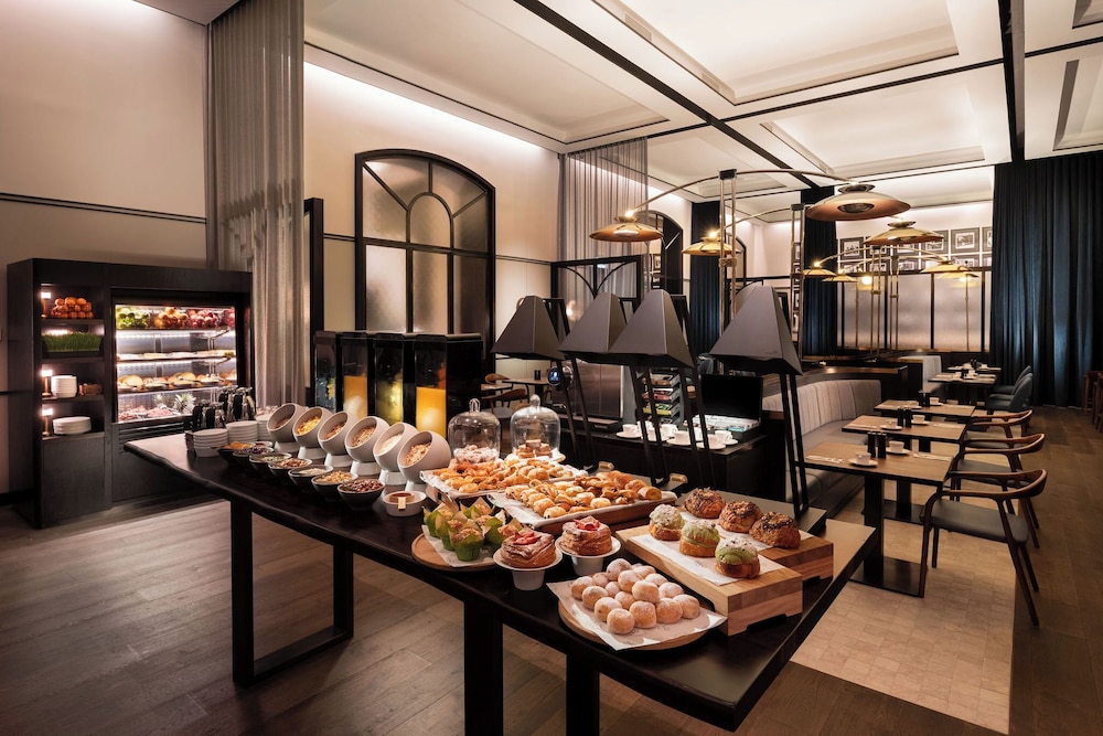 Adelaide Marriott Hotel 33/47