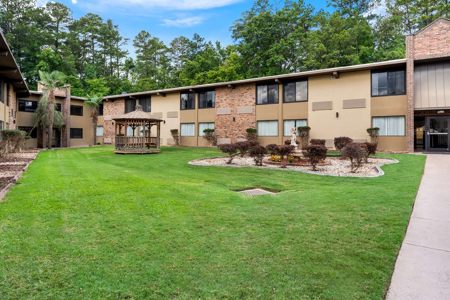 Best Western Riverside Inn 13/14