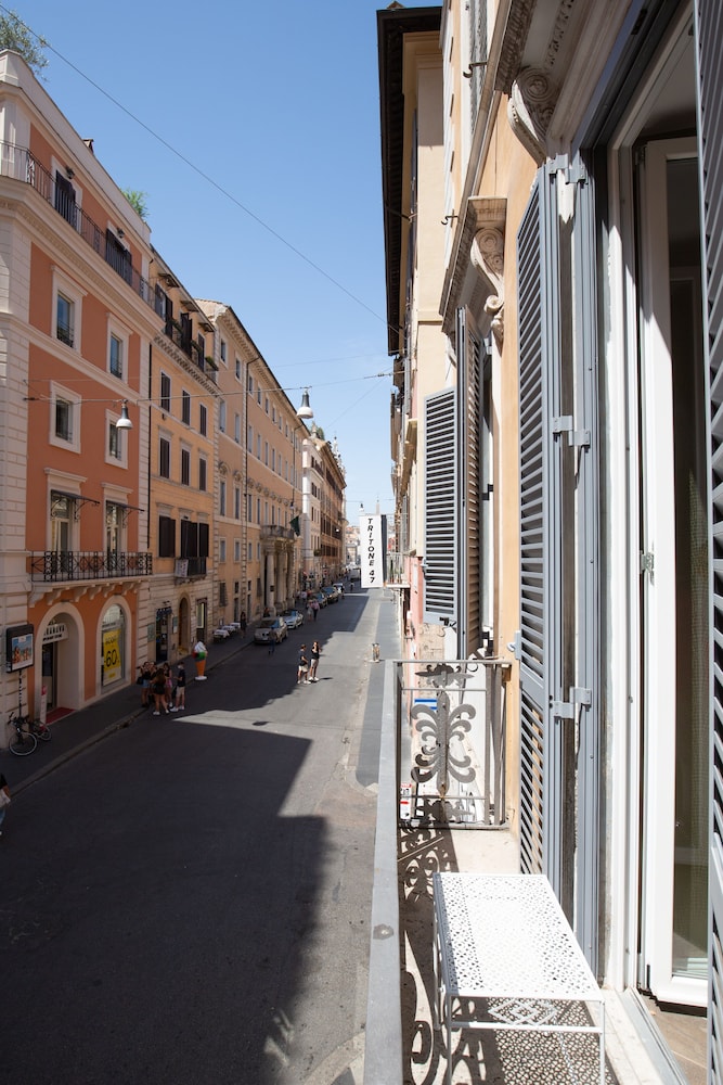 Spagna Boutique Luxury Suites 59/68