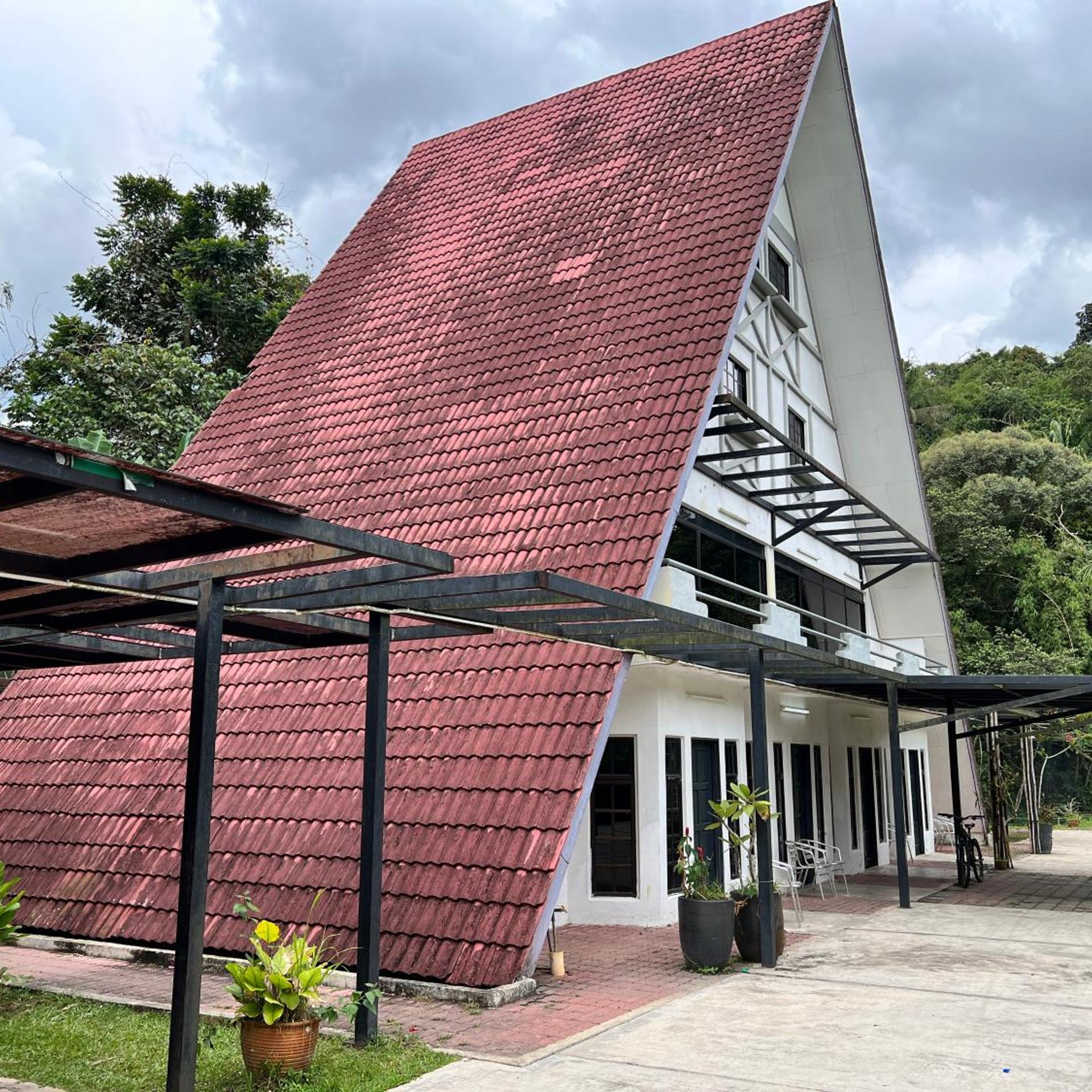 LiLLA Hilltop Retreats in JANDA BAIK