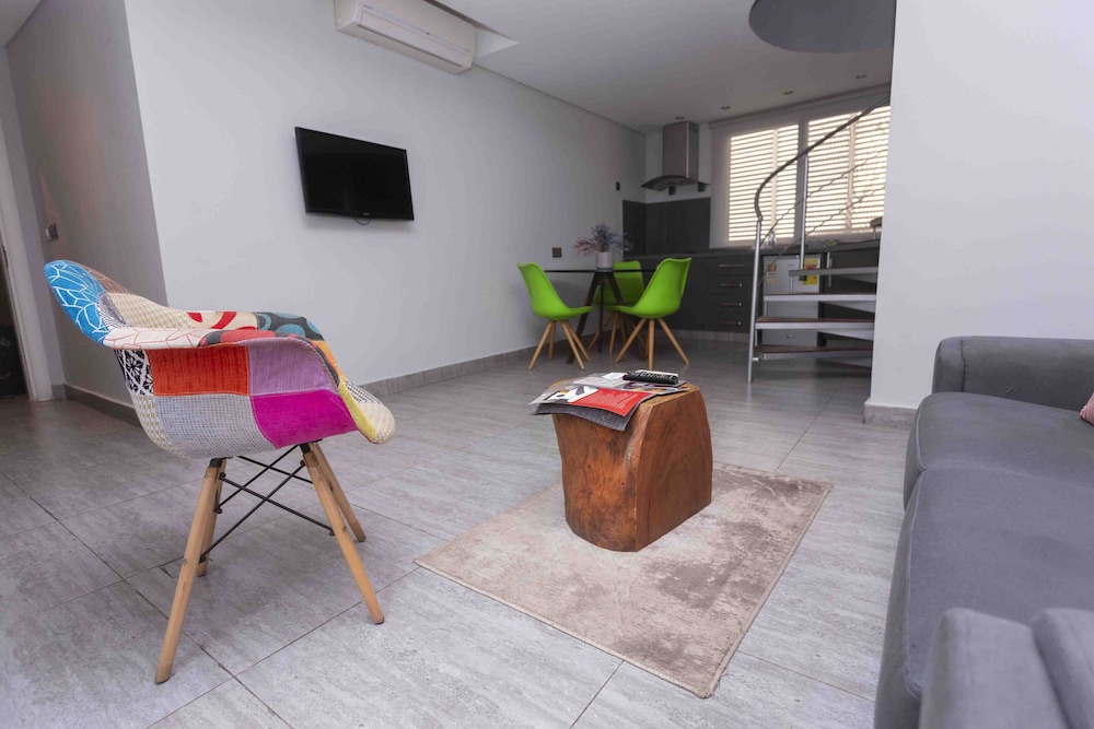 Urbano Hotel 34/50