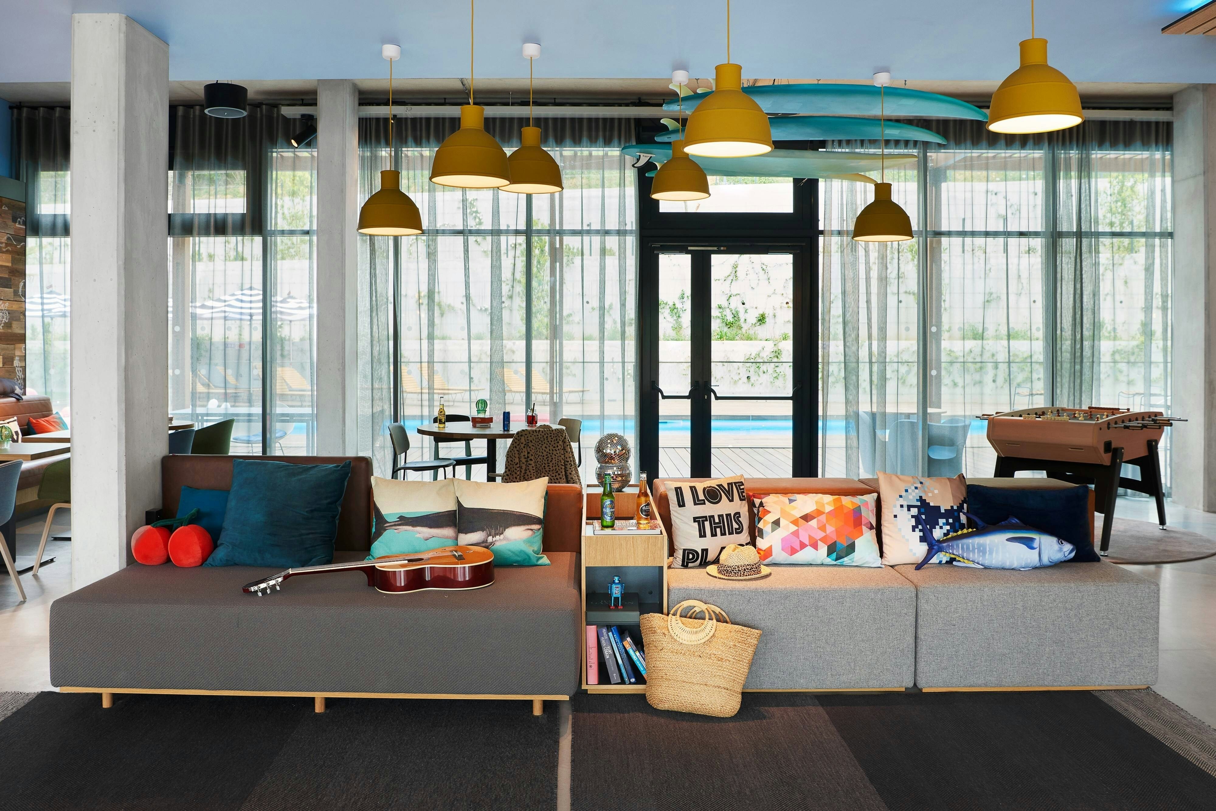 Moxy Sophia Antipolis 9/20