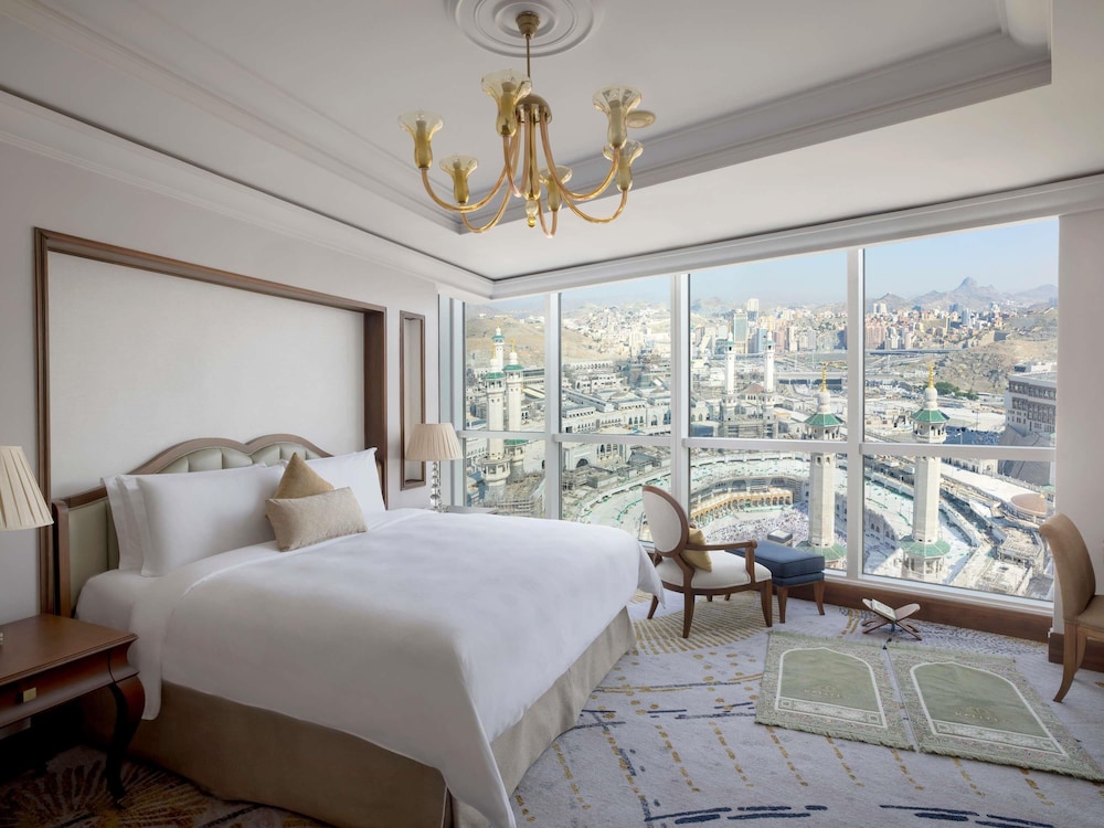 Panoramic One Bedroom Suite Kaaba View