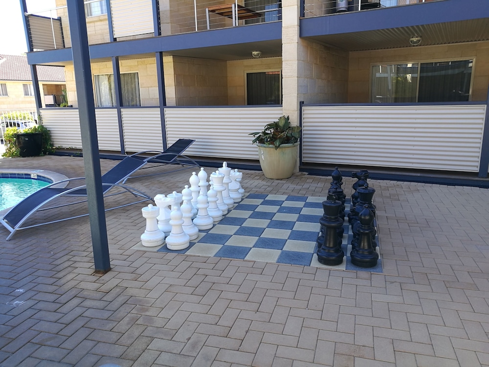 KALBARRI EDGE RESORT 40/70