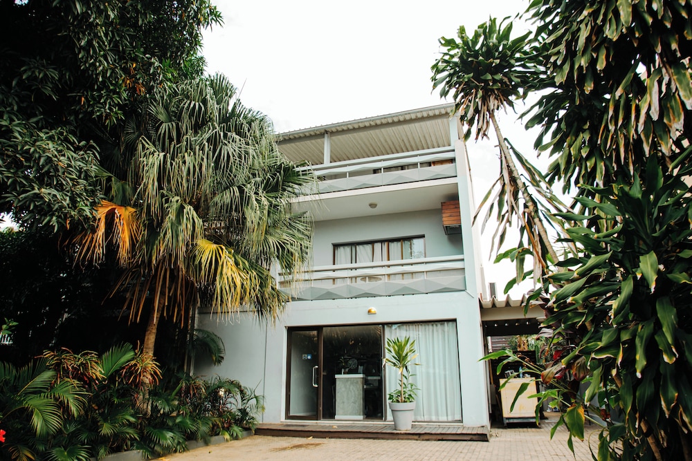 Joli Guesthouse 1/50