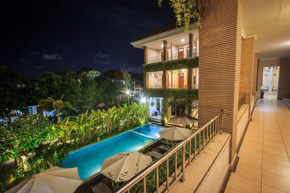Pondok Anyar Inn 41/50