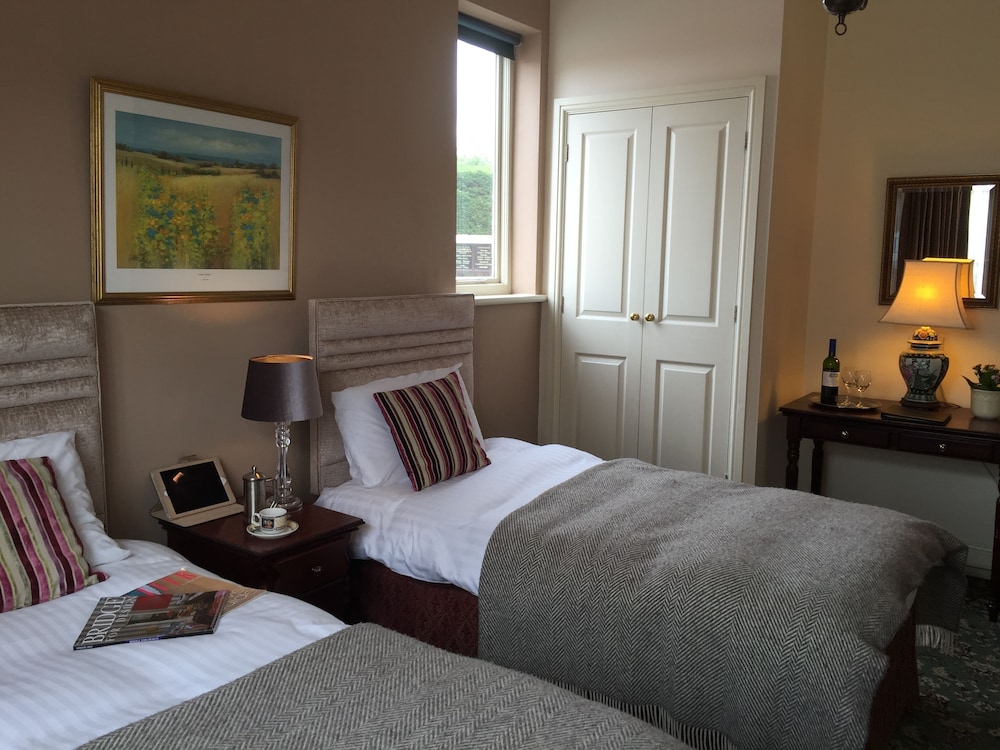 Taunton House Hotel 9/51