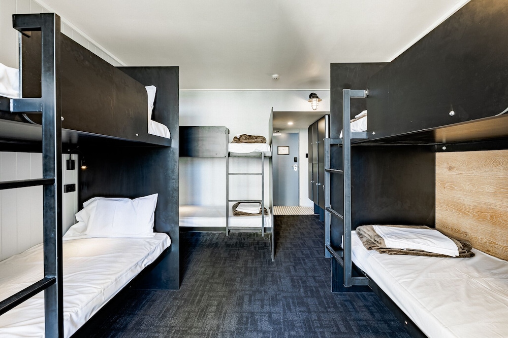Bunk Backpackers Surfers Paradise Hostel 15/76