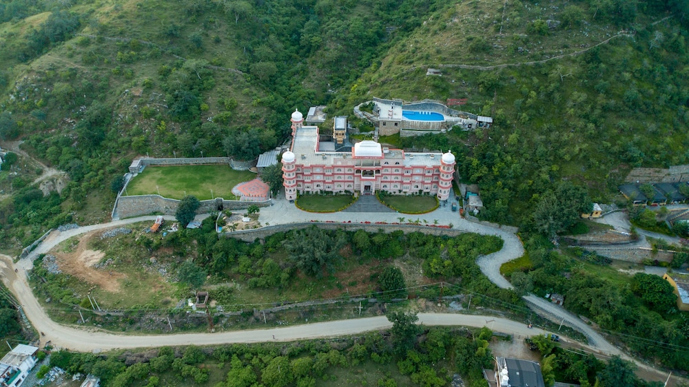 Times Kumbhalgarh Fort Resort-Pure Veg 36/45