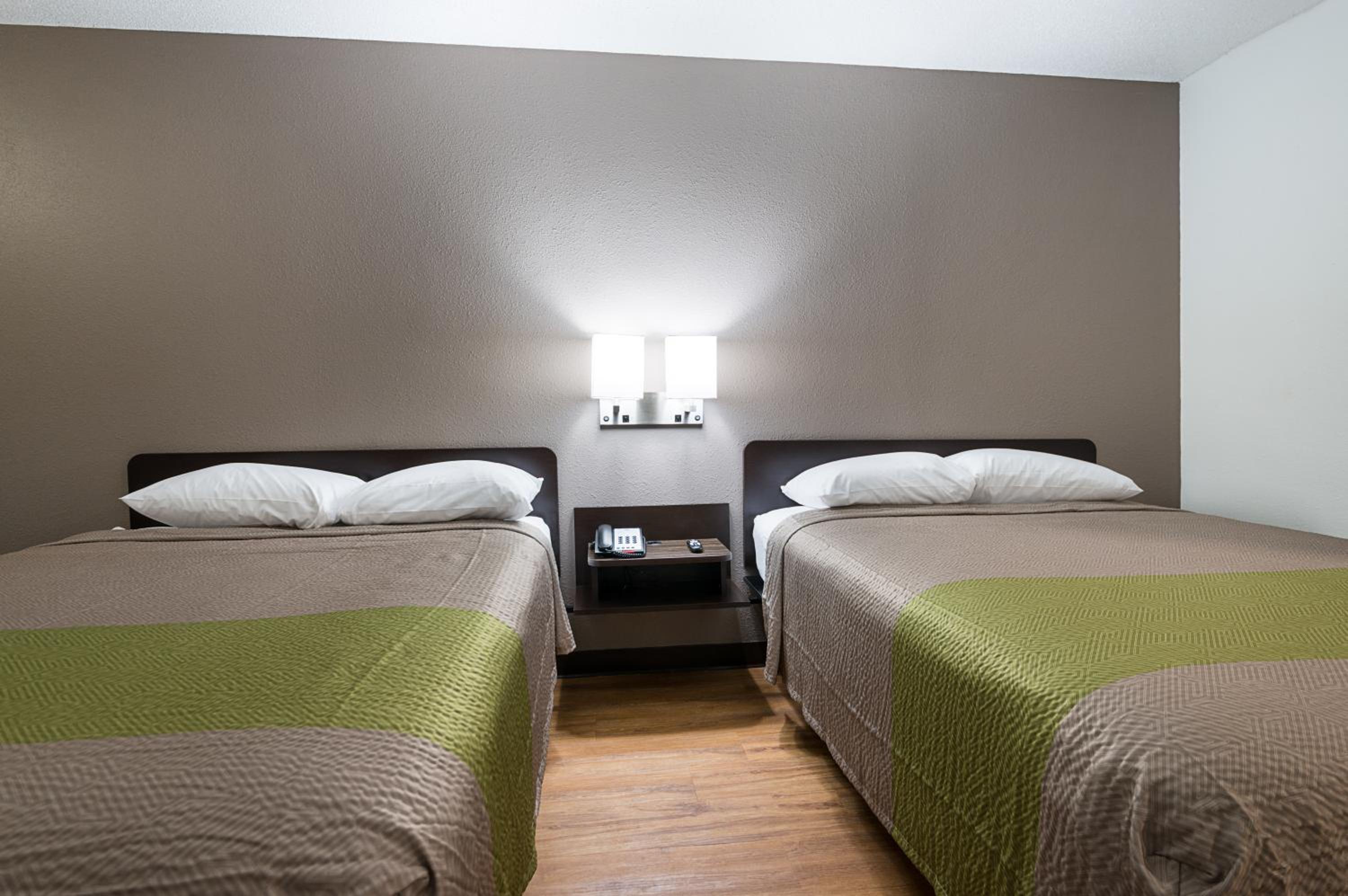 غرفة بسريرين كوين للمدخنين، Motel6 New Iberia, LA 6/10