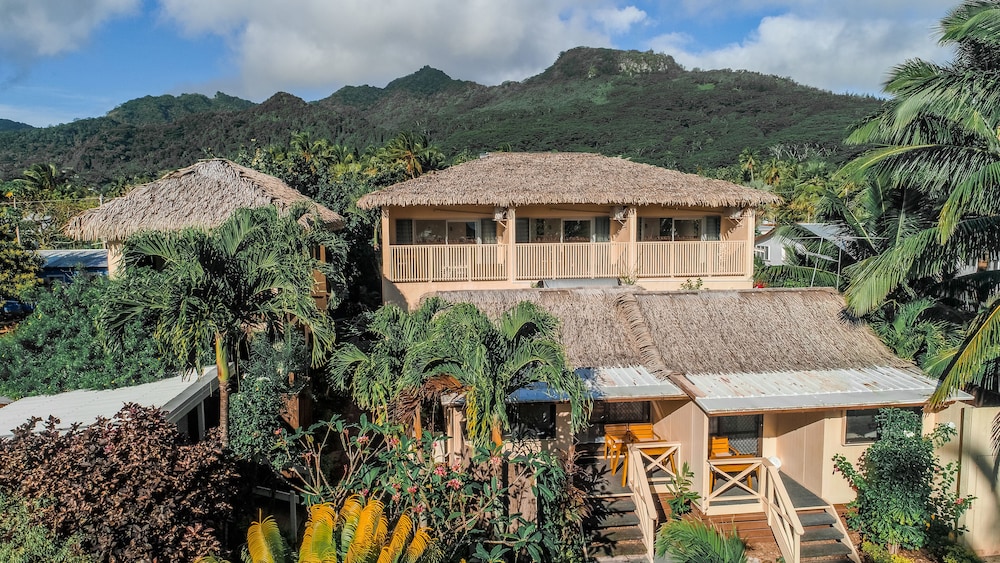 Castaway Resort 1/80
