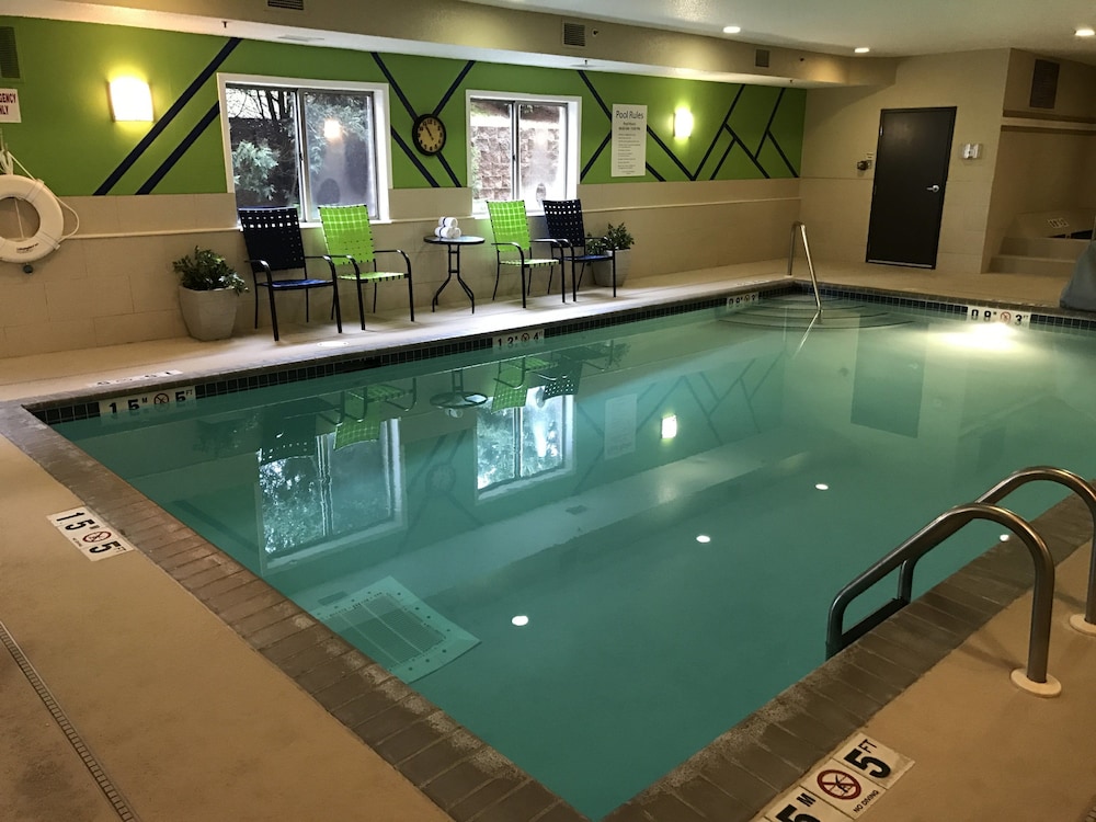 Holiday Inn Express Hotel And Suites St Paul Woodbury 1/79