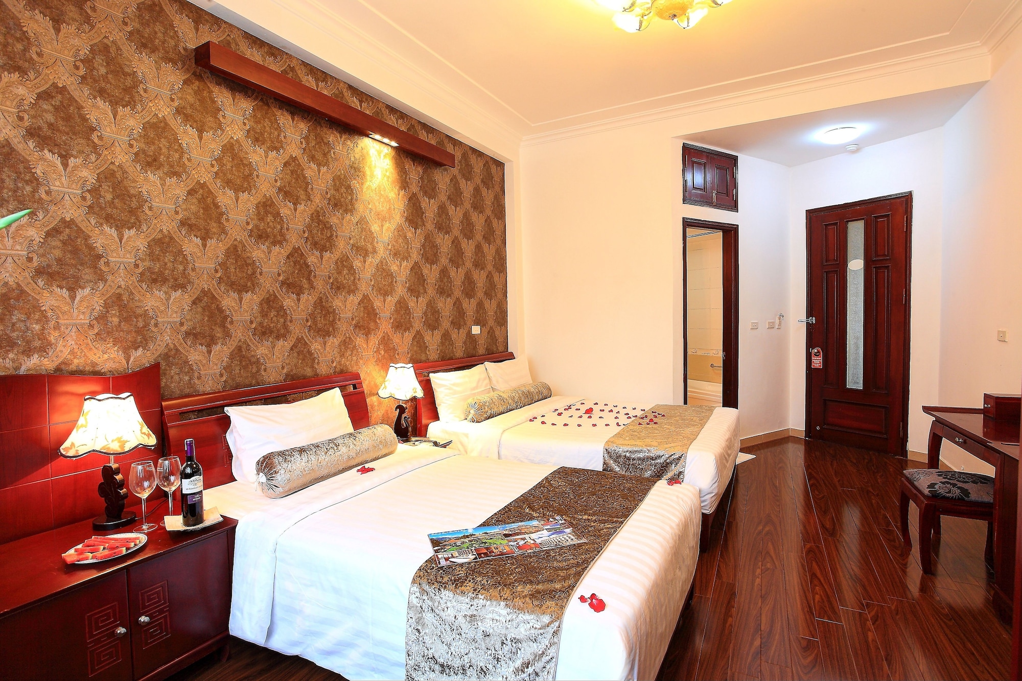 Family, 1 Double and 1 Single Bed