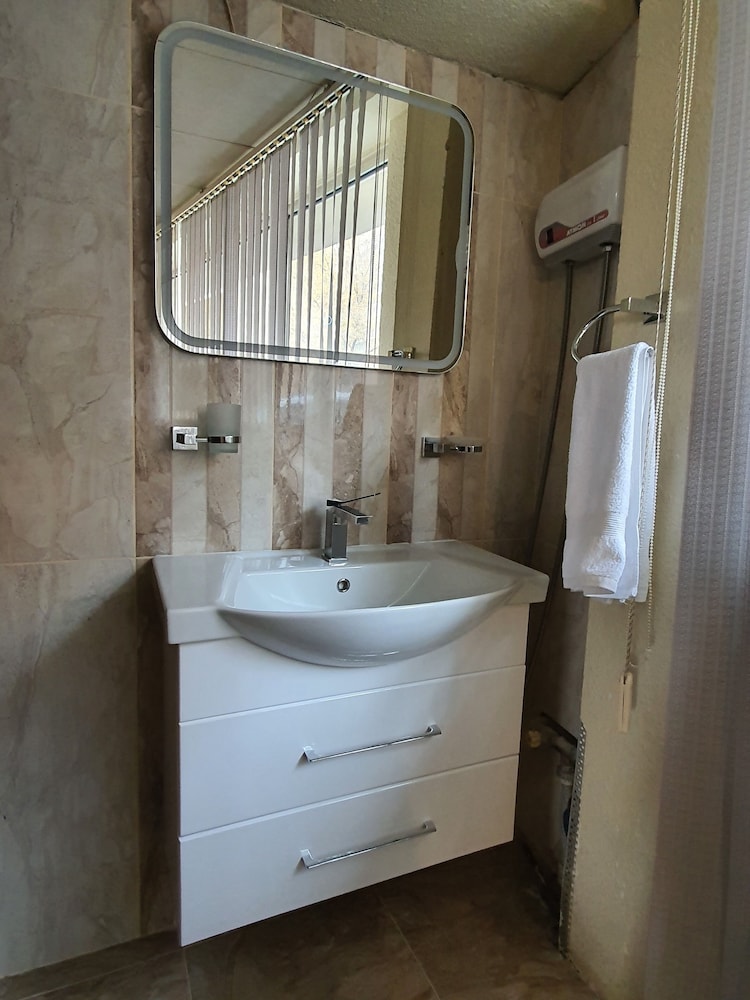 Tatev Apartments 36/43