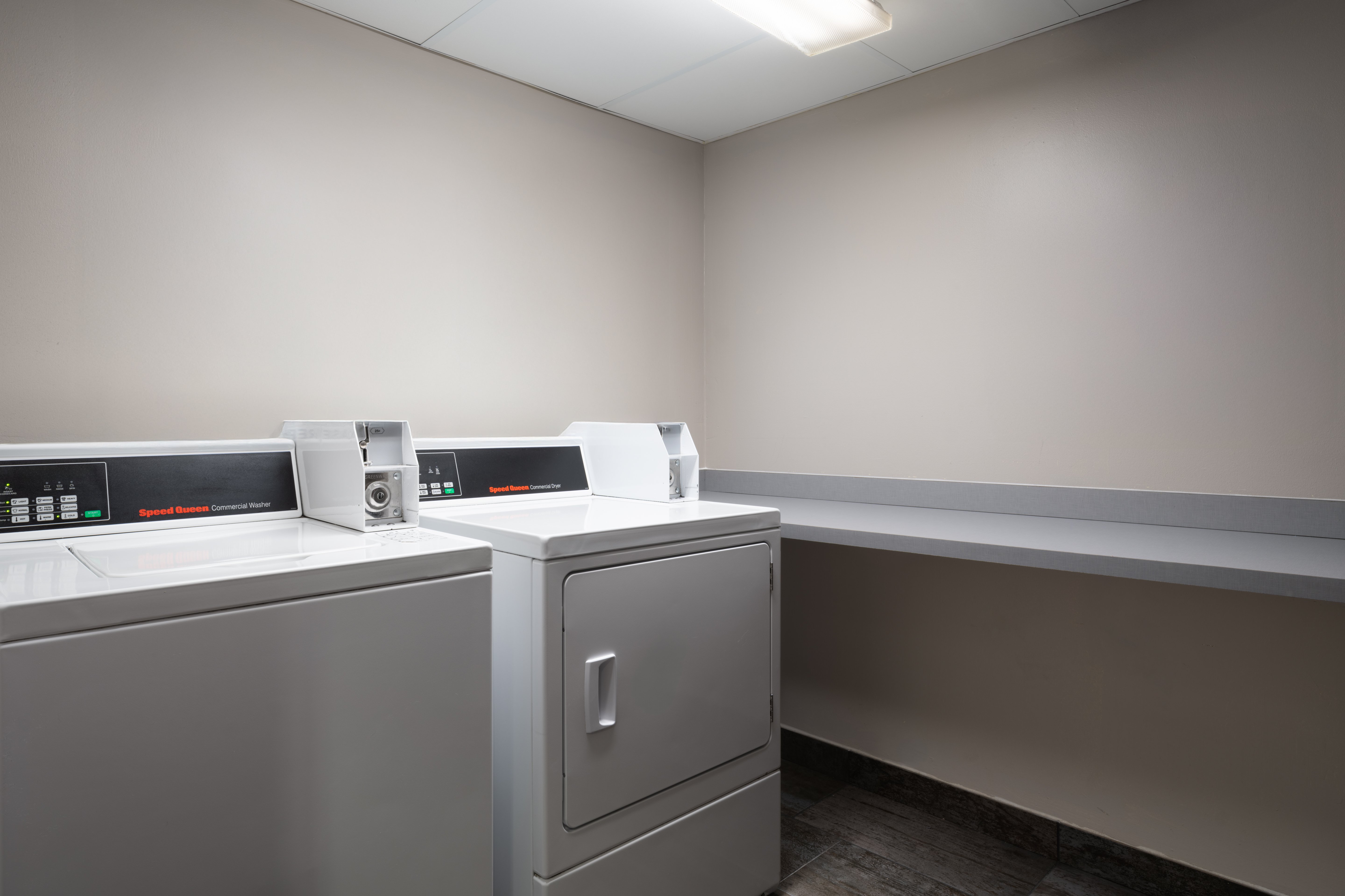 Holiday Inn Express Hotel & Suites Chaffee - Jacksonville West 23/49