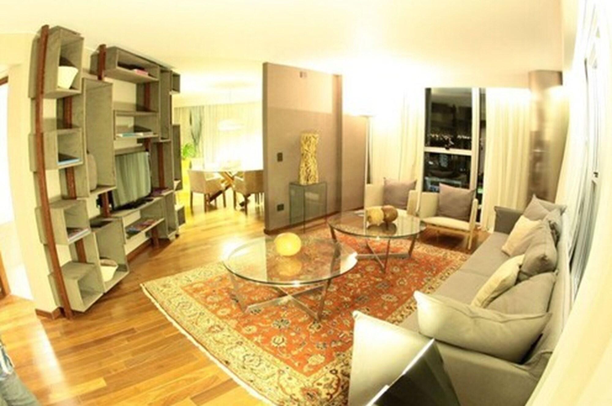 Yrigoyen 111 Hotel 38/53