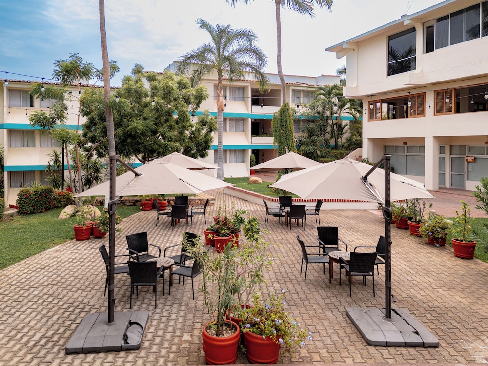 Hotel Suites Villasol 98/101