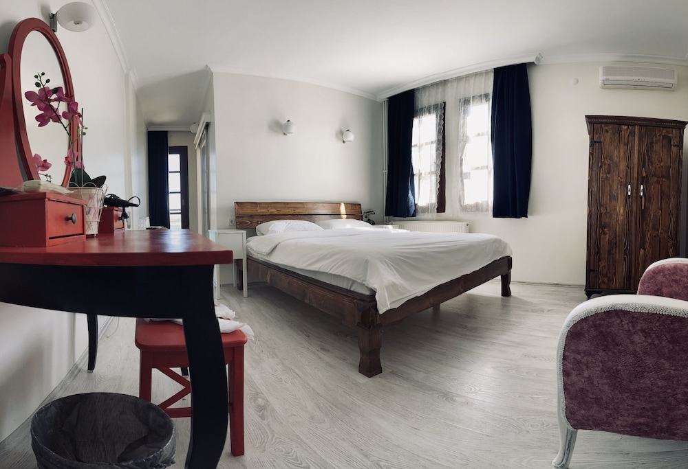 Hotel Erol 12/46