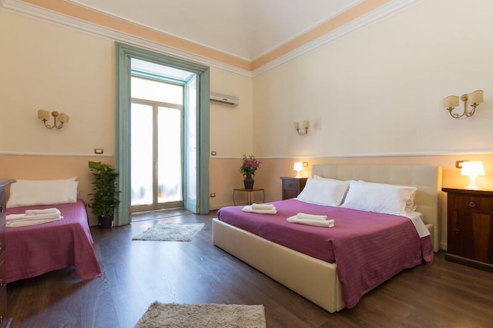 Teatro Bellini Bed Breakfast 5/35