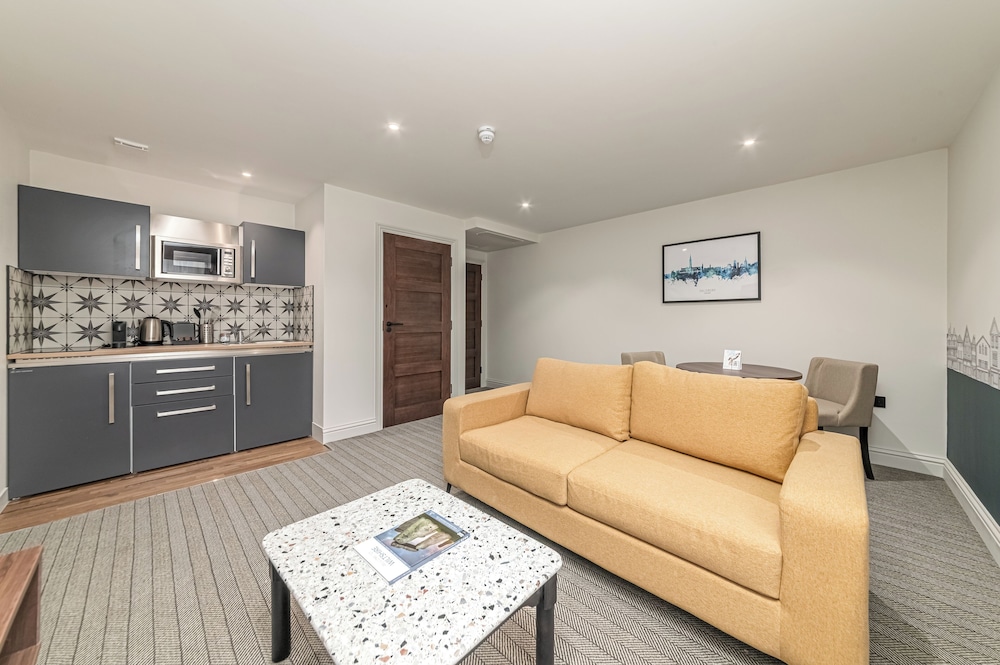 Mercure Salisbury White Hart Hotel 46/71