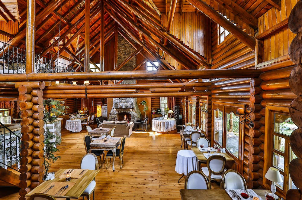 Tranquilla River Lodge - Adults Only 24/50