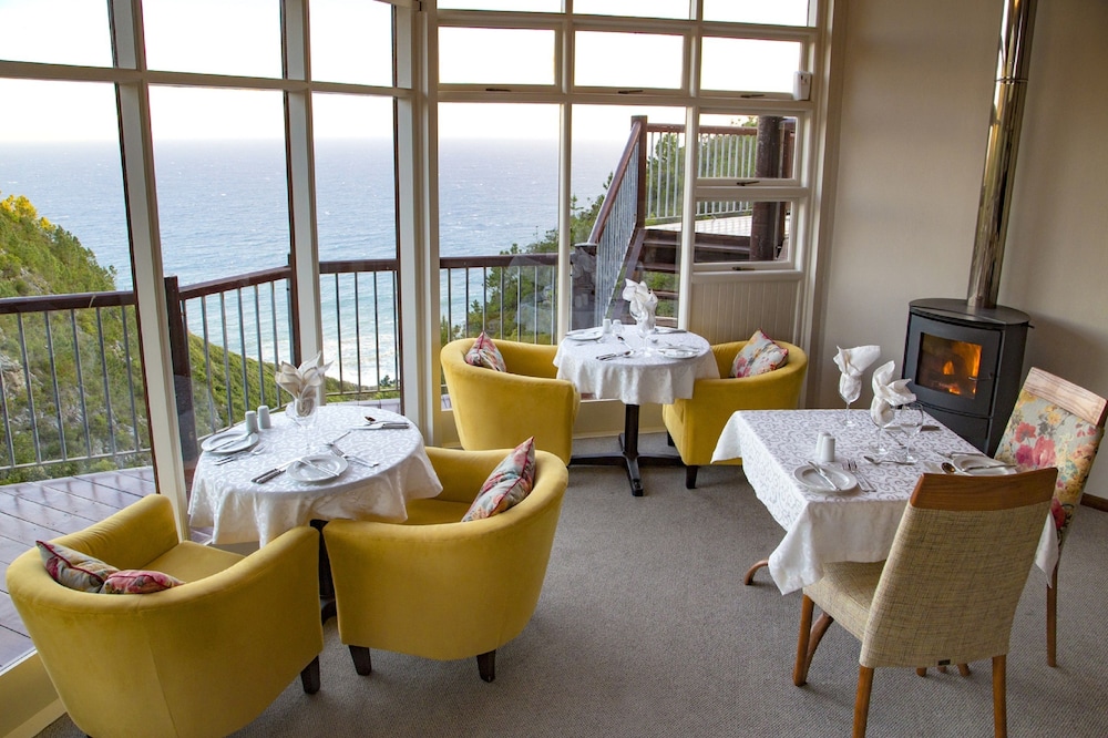 The Fernery Lodge & Chalets 32/50