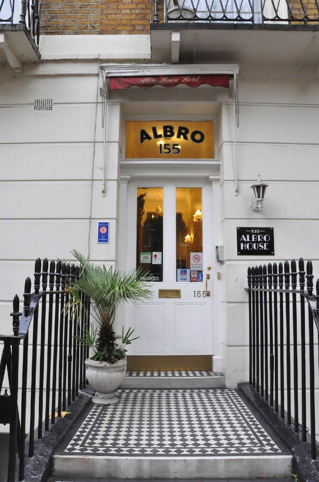 Albro House Hotel 3/32