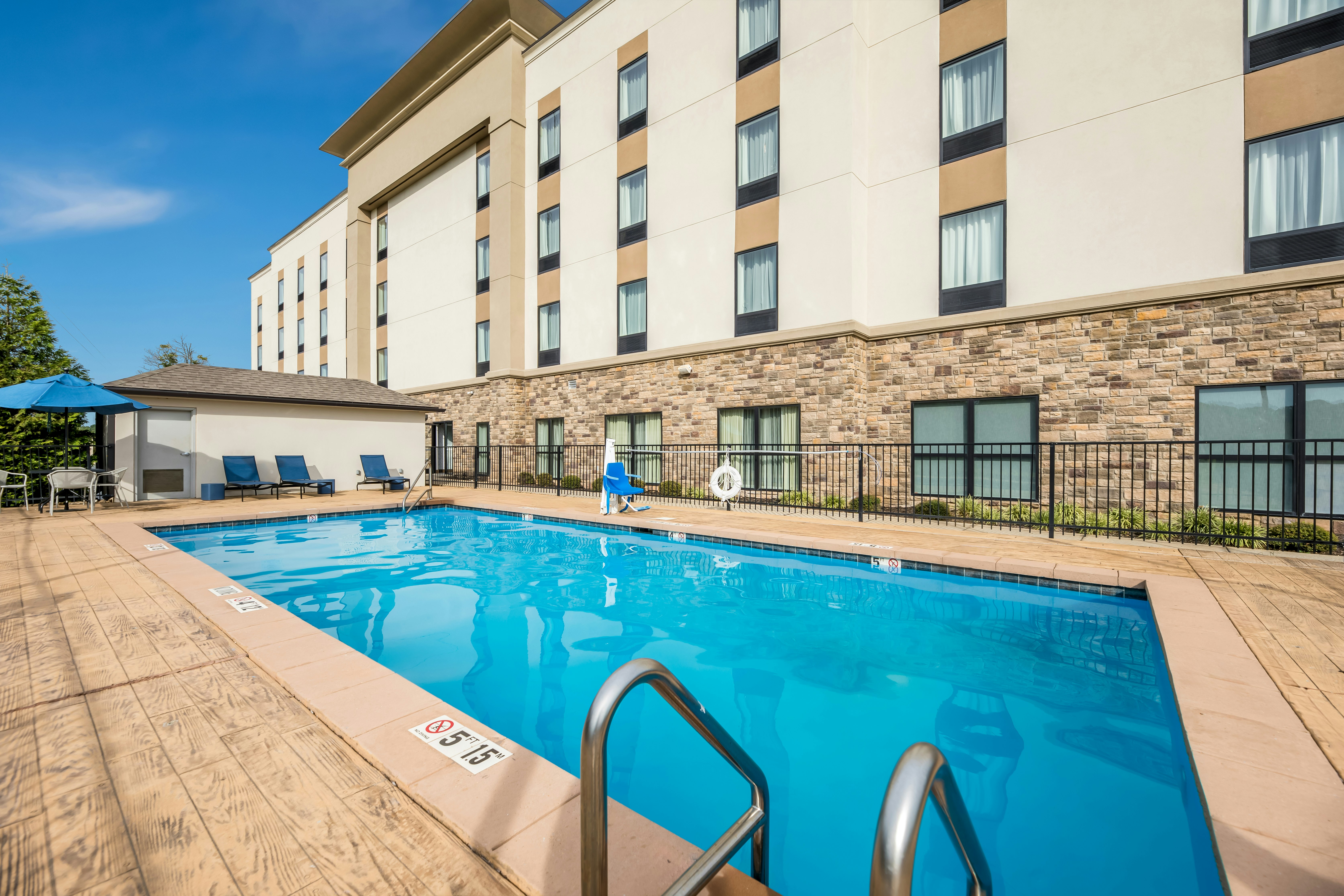 HAMPTON INN PARAGOULD 3/40