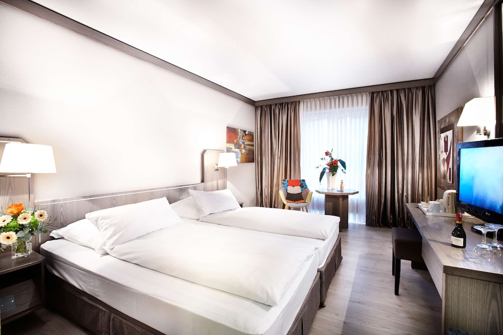 Radisson Hotel Dusseldorf City Center 12/65