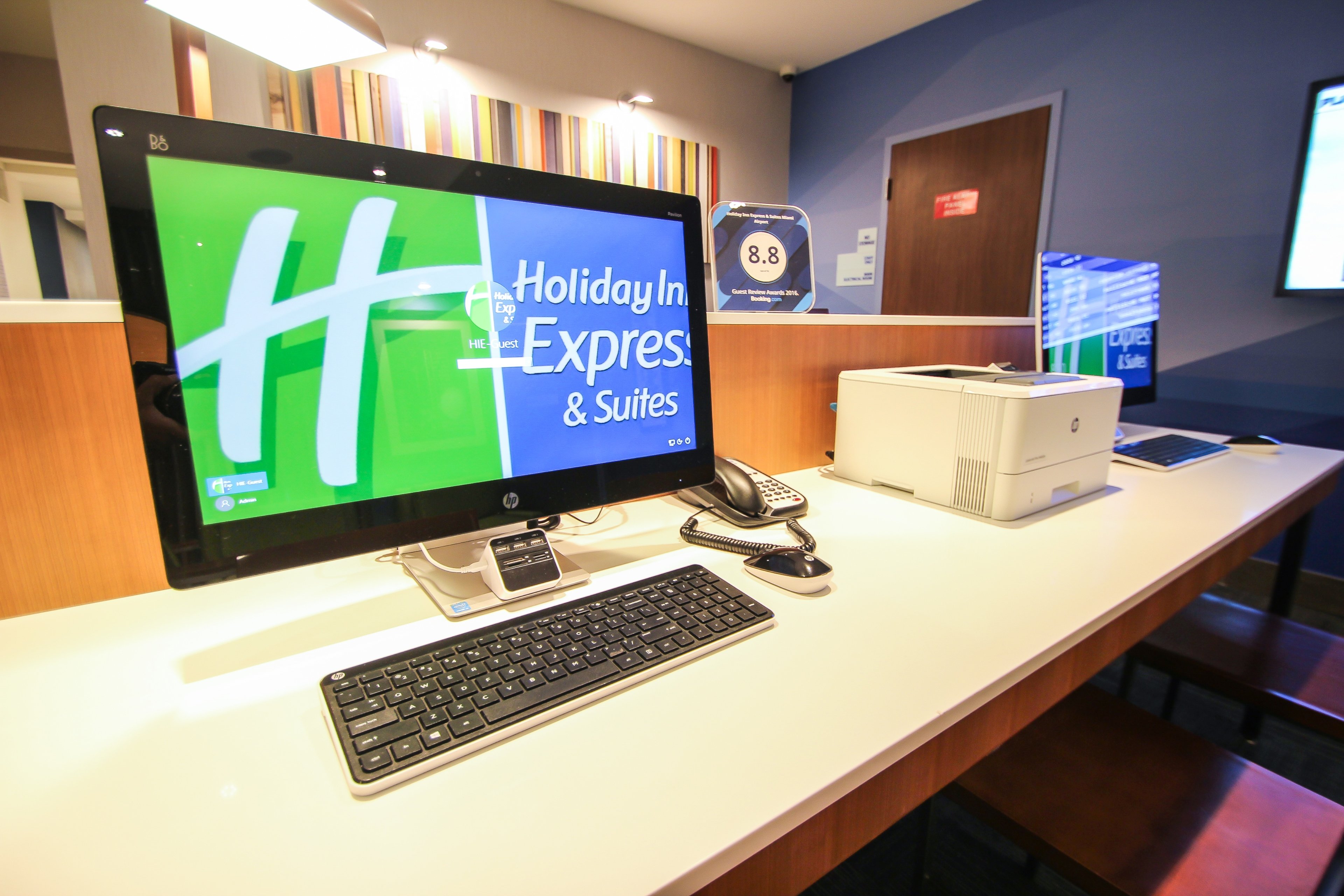 Holiday Inn Express & Suites Miami Airport East 56/69